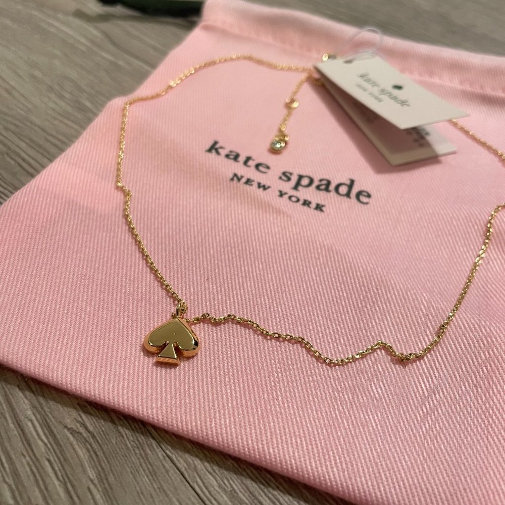 SET Kate Spade Everyday Spade Necklace and matching Earrings